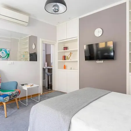 3 Steps From Center アパート